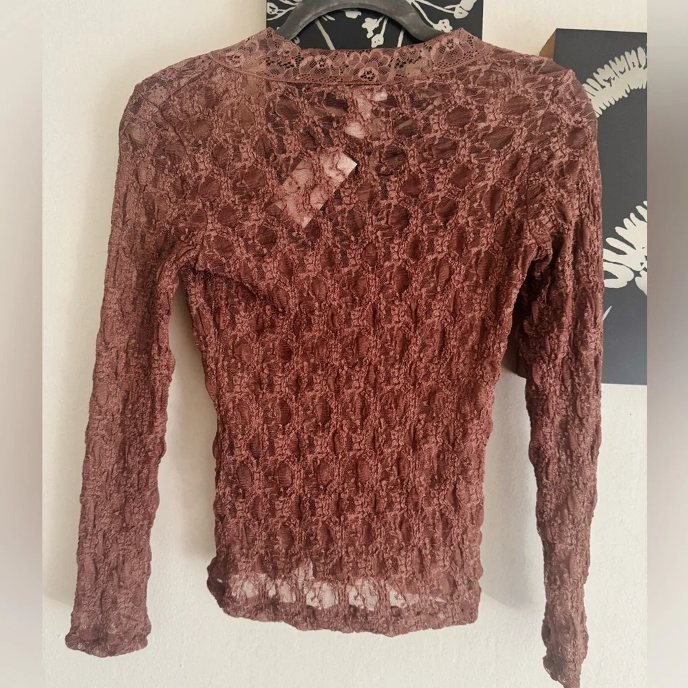 NWT H&M V-Neck Lace Top in Dusty Rose